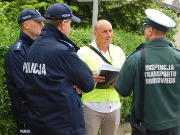 W Działoszynie odbył się dziś protest na krajowej 42